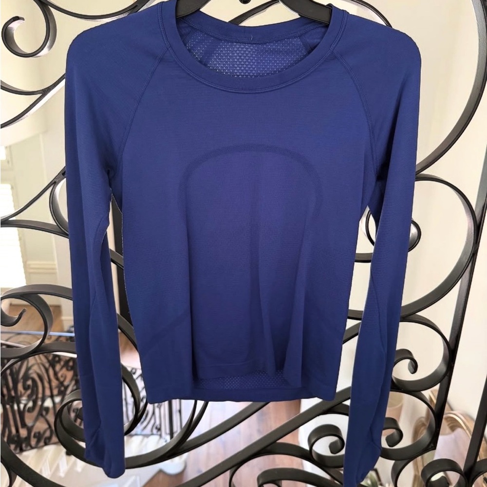 Lululemon long sleeve swiftly tech